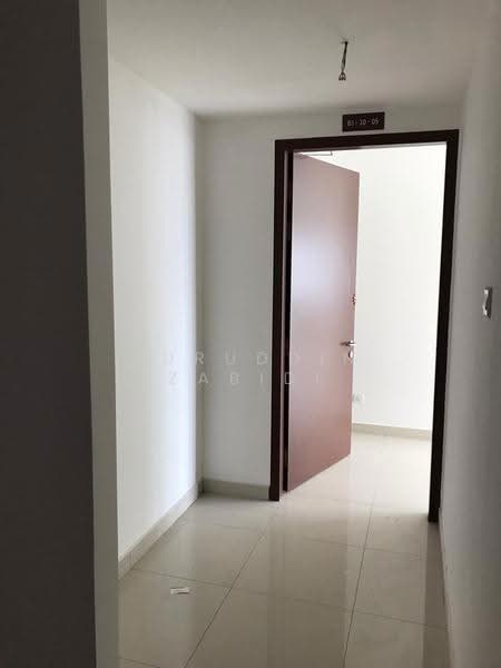 Condominium for Rent at Lake Point Residence - Nuruddin Zabidi - Corridor - PropertyGuru.com.my