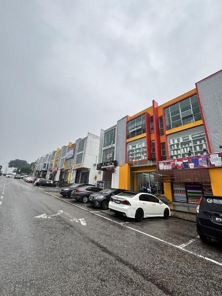 Shop / Office for Sale in Pusat Perdagangan Kempas (Tampoi) - Liza Leong - Exterior - PropertyGuru.com.my