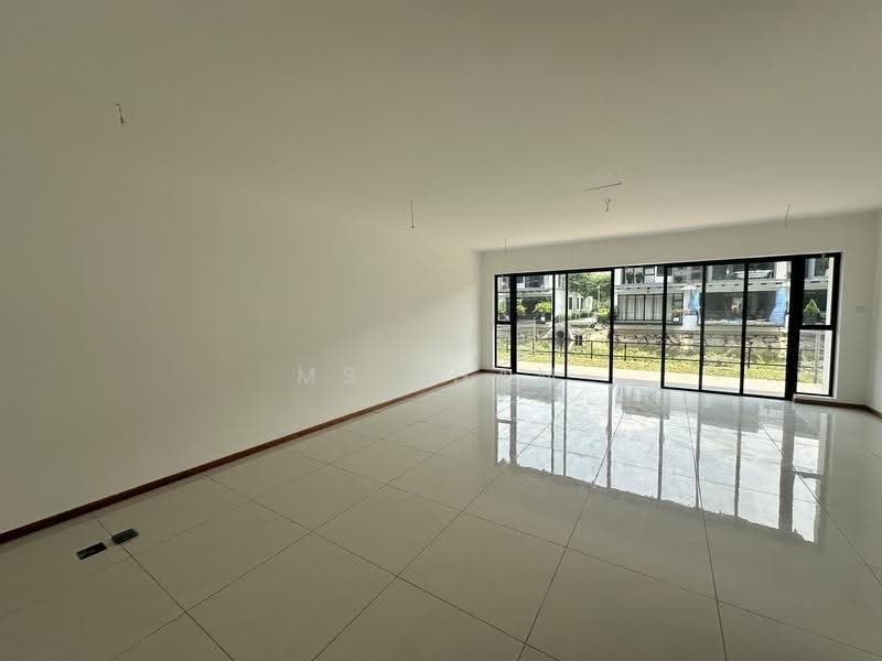 2.5-storey Terraced House for Sale in Senibong (Permas Jaya) - Ms Tham - Living Room - PropertyGuru.com.my