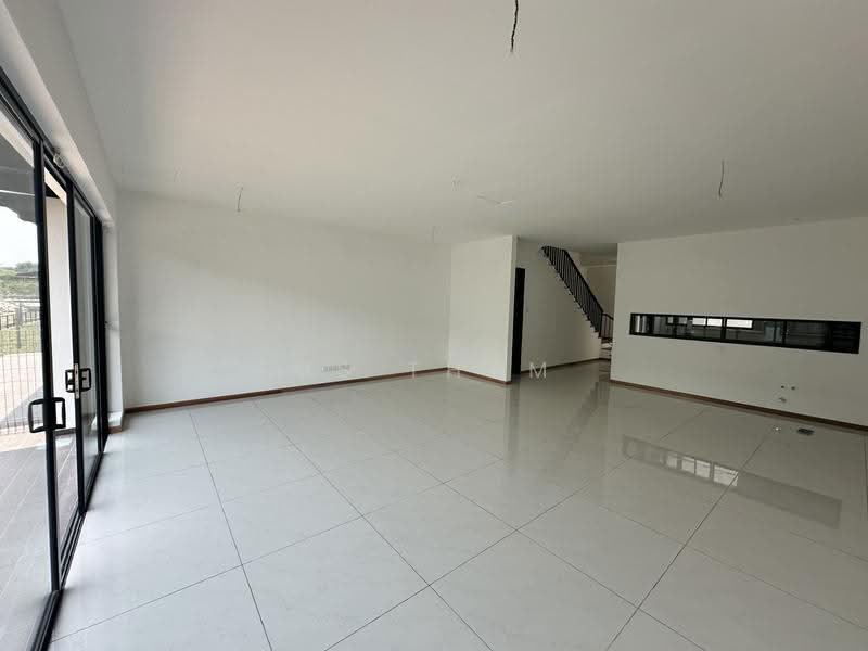 2.5-storey Terraced House for Sale in Senibong (Permas Jaya) - Ms Tham - Living Room - PropertyGuru.com.my
