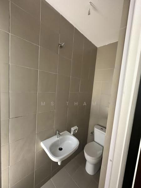 2.5-storey Terraced House for Sale in Senibong (Permas Jaya) - Ms Tham - Bathroom - PropertyGuru.com.my