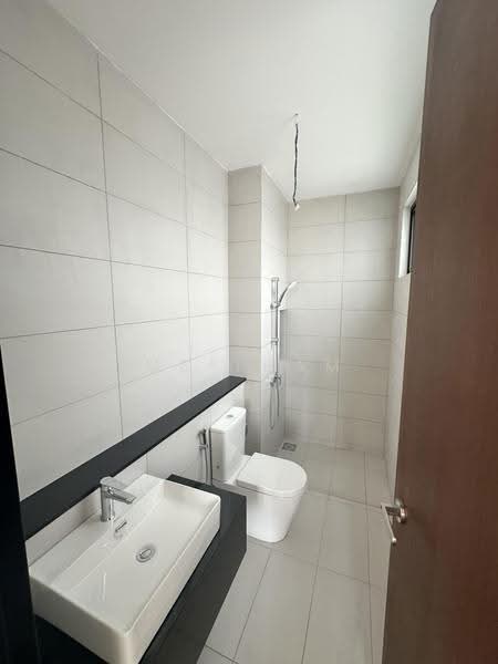 2.5-storey Terraced House for Sale in Senibong (Permas Jaya) - Ms Tham - Bathroom - PropertyGuru.com.my