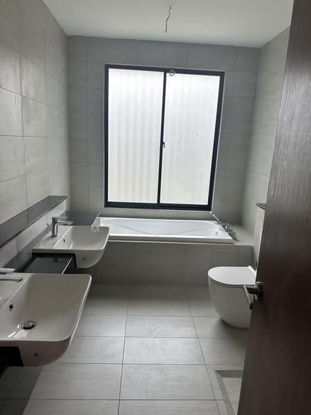 2.5-storey Terraced House for Sale in Senibong (Permas Jaya) - Ms Tham - Bathroom - PropertyGuru.com.my