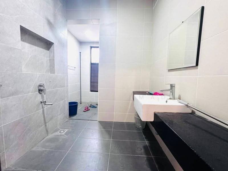 Terraced House for Sale in Alam Impian (Shah Alam) - Azman Ahmad - Bathroom - PropertyGuru.com.my