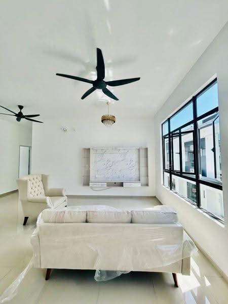 Townhouse for Rent in Eco Grandeur (Puncak Alam) - Erin Yusof - Living Room - PropertyGuru.com.my