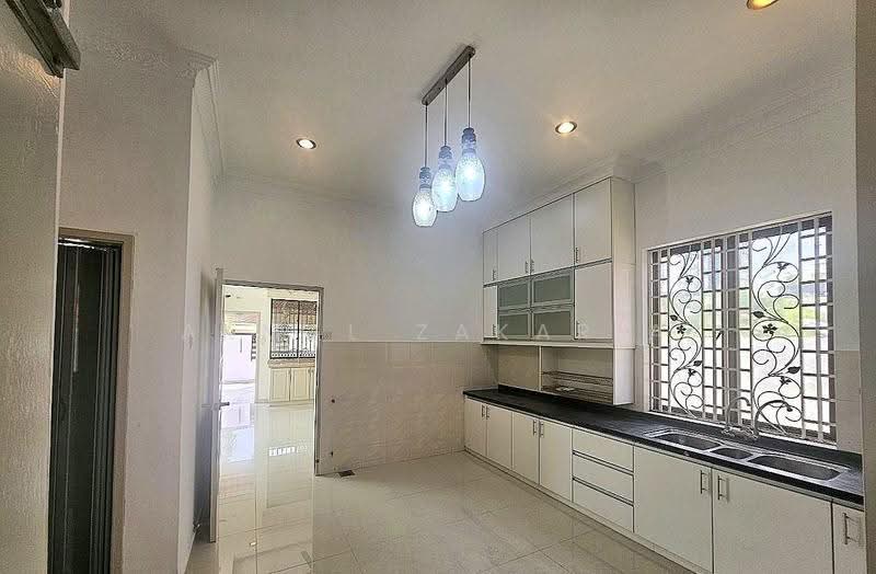 Bungalow House for Sale in Bangi (Selangor) - Akmal Zakaria - PropertyGuru.com.my