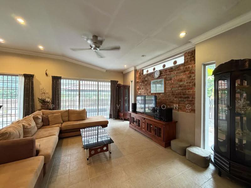 1-storey Terraced House for Sale in Kampar (Perak) - Presley Chong - Living Room - PropertyGuru.com.my