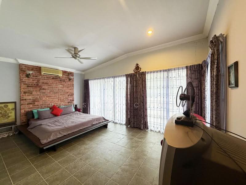 1-storey Terraced House for Sale in Kampar (Perak) - Presley Chong - Master Bedroom - PropertyGuru.com.my