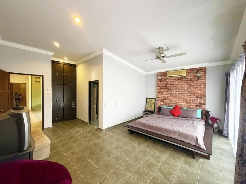 1-storey Terraced House for Sale in Kampar (Perak) - Presley Chong - Master Bedroom - PropertyGuru.com.my
