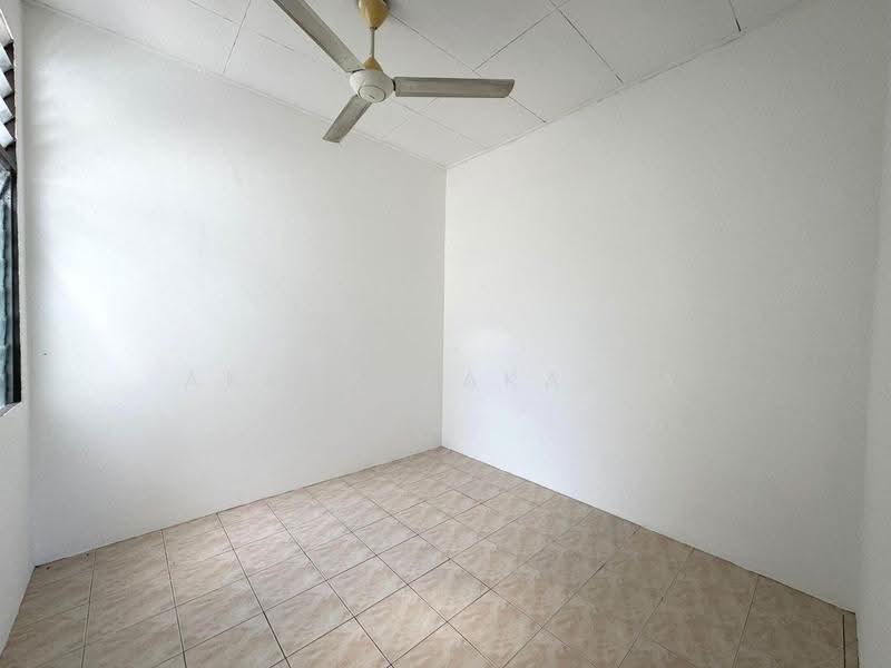 Rumah Teres 1-Tingkat untuk Dijual di Jenjarom (Selangor) - Akmal Zakaria - PropertyGuru.com.my
