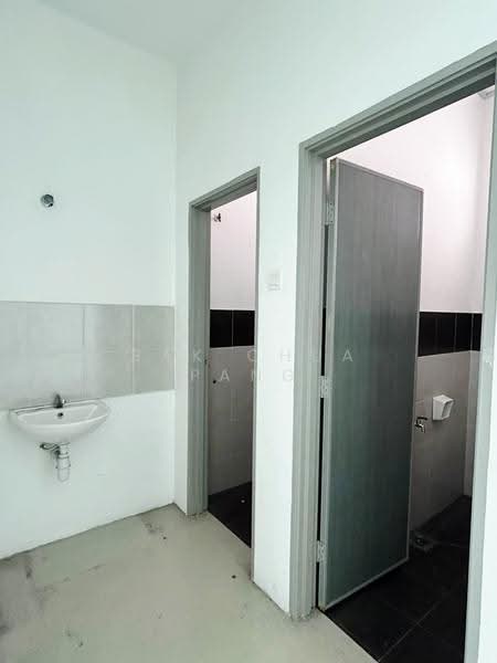 Shop for Rent in Seremban (Negeri Sembilan) - Bak Chua Pang - Bathroom - PropertyGuru.com.my