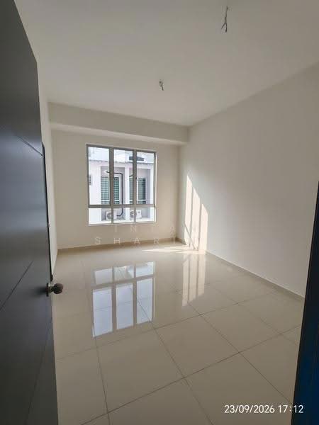 2-storey Terraced House for Sale in Lukut (Port Dickson) - Intan Sharina - Interior Bedroom - PropertyGuru.com.my