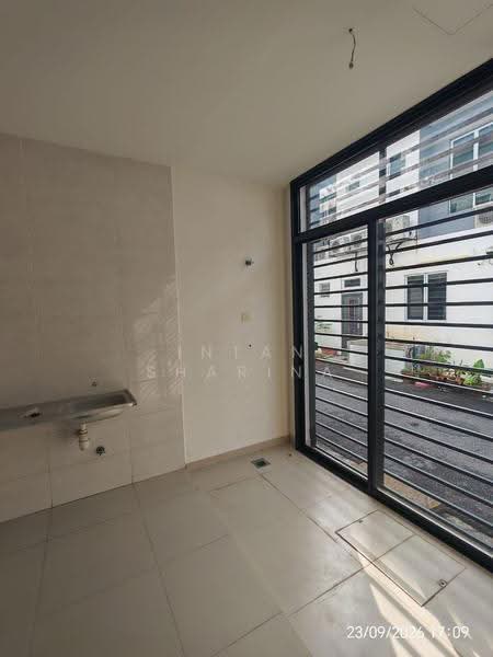 2-storey Terraced House for Sale in Lukut (Port Dickson) - Intan Sharina - Interior - PropertyGuru.com.my