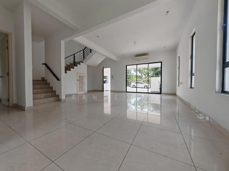 Rumah Teres 2.5-Tingkat untuk Disewa di Puchong (Selangor) - Jeanne Hor - Living Room - PropertyGuru.com.my