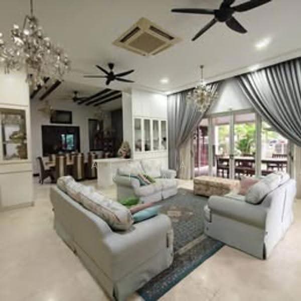 Bungalow House for Sale in Seksyen 13 (Shah Alam) - Afrinal Rizal - Living Room - PropertyGuru.com.my
