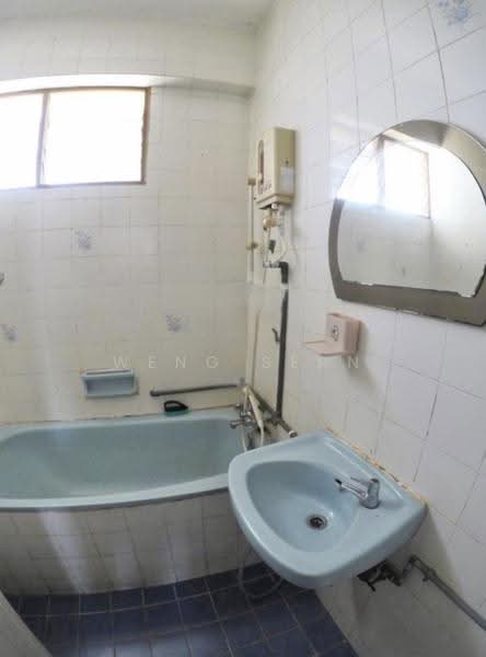 Condominium for Rent at University Heights - Weng Sern - Bathroom - PropertyGuru.com.my