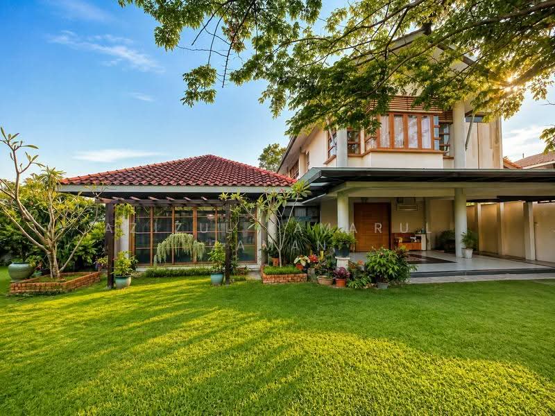 Bungalow House for Sale in Bandar Seri Putra (Bangi) - Azizul Kamarul Zaman - Exterior - PropertyGuru.com.my