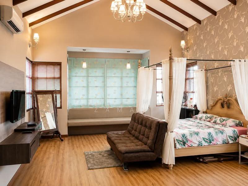 Bungalow House for Sale in Bandar Seri Putra (Bangi) - Azizul Kamarul Zaman - Bedroom - PropertyGuru.com.my