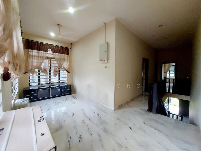 Rumah Banglo untuk Dijual di Jelapang (Ipoh) - Amie Chong - Living Room - PropertyGuru.com.my