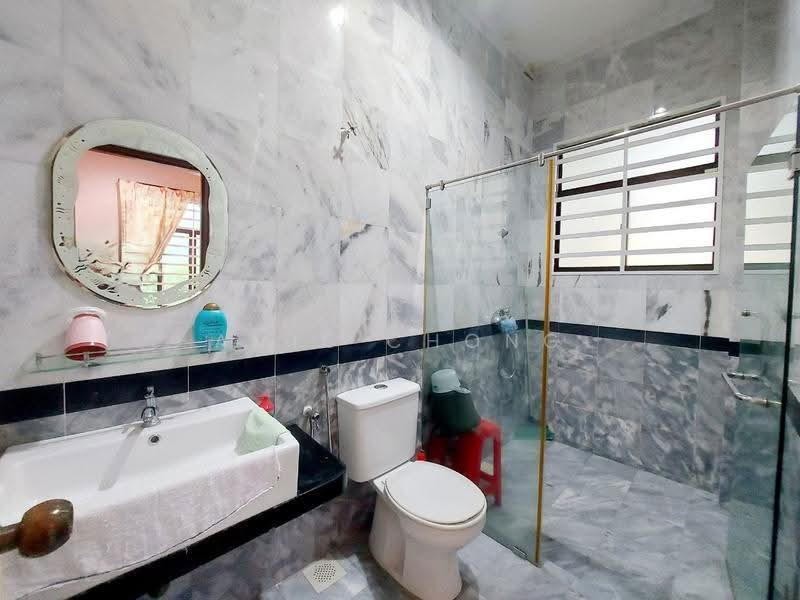 Rumah Banglo untuk Dijual di Jelapang (Ipoh) - Amie Chong - Bathroom - PropertyGuru.com.my