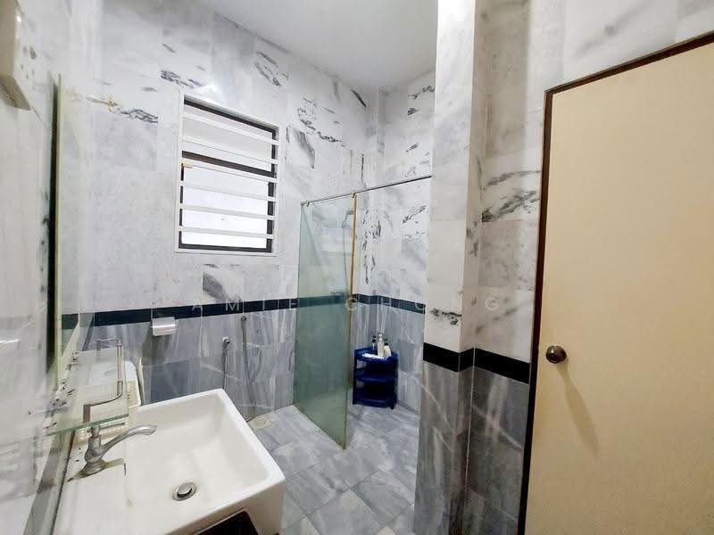Rumah Banglo untuk Dijual di Jelapang (Ipoh) - Amie Chong - Bathroom - PropertyGuru.com.my