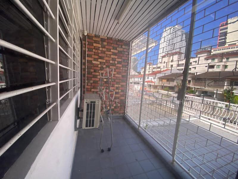 Rumah Teres 2-Tingkat untuk Disewa di George Town (Penang) - Sr. Helen Teoh - Balcony - PropertyGuru.com.my
