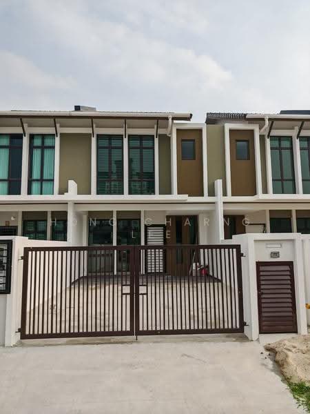 Rumah Teres 2-Tingkat untuk Disewa di Tampoi (Johor) - Hong Charng Lee - Exterior - PropertyGuru.com.my