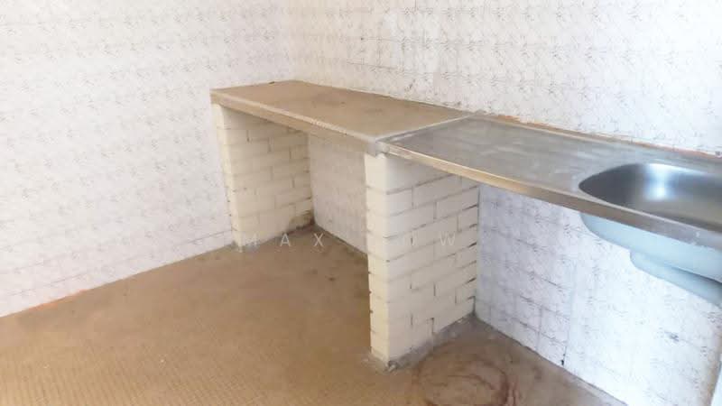 Flat for Rent at Pangsapuri SS8 Kelana Jaya - Max Low - Kitchen - PropertyGuru.com.my