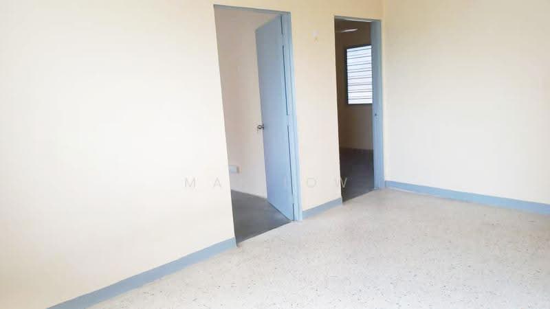 Flat for Rent at Pangsapuri SS8 Kelana Jaya - Max Low - Interior - PropertyGuru.com.my
