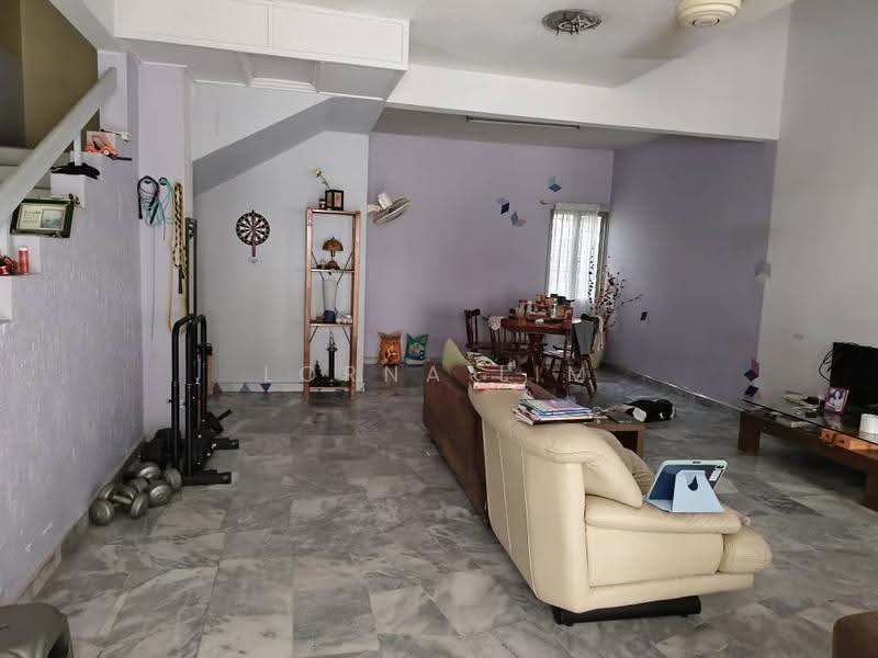 2-storey Terraced House for Sale in Usj 9 (Subang Jaya) - Lorna Lim - Living Room - PropertyGuru.com.my