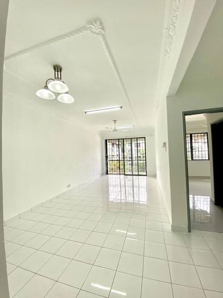 Pangsapuri untuk Dijual di SD Apartments - Mohamad Ariffudin - Living Room - PropertyGuru.com.my