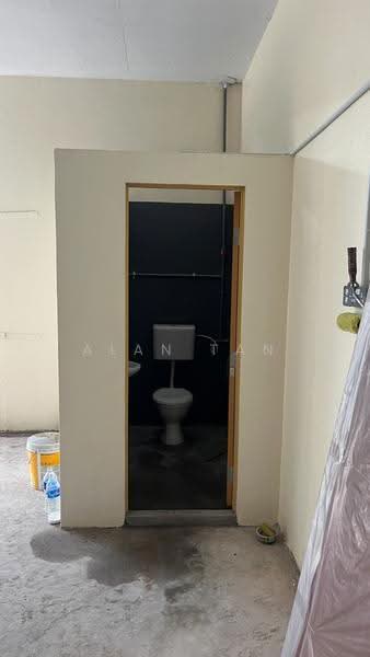 Factory for Rent in Bukit Beruntung (Selangor) - Alan Tan - Bathroom - PropertyGuru.com.my