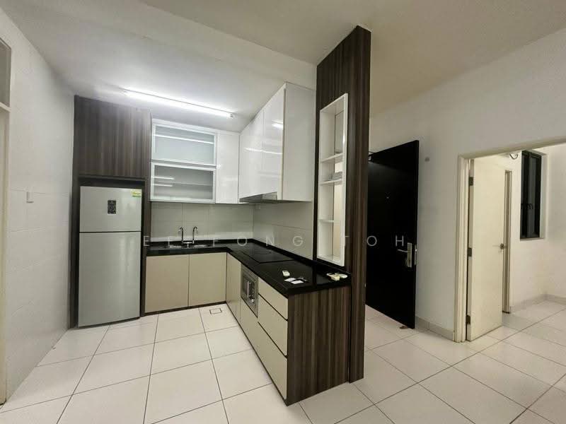 Service Residence for Sale at Sky Peak Residences - Ee Fong Toh - Kitchen - PropertyGuru.com.my