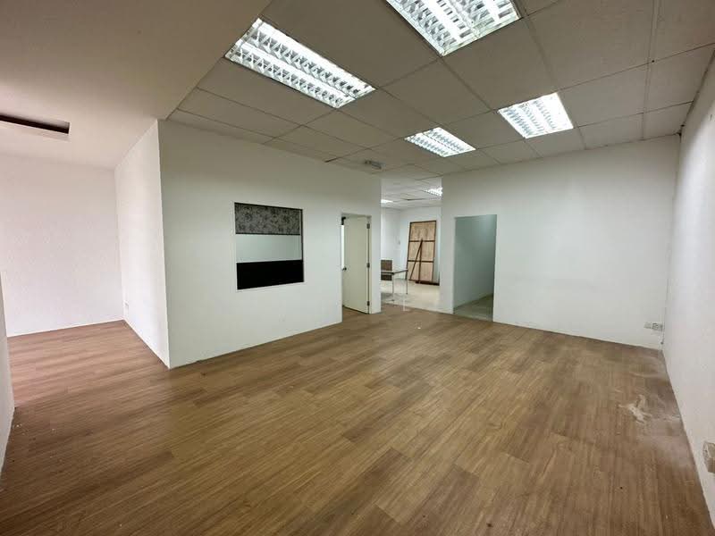 Shop / Office for Rent in Cheras Selatan (Cheras) - Kim Lee - Interior - PropertyGuru.com.my