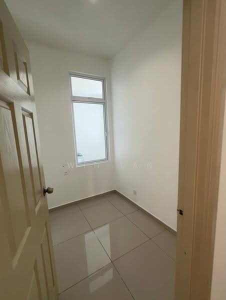 Service Residence for Sale at THE SENAI GARDEN (PANGSAPURI IMPIAN SENAI) - Win Tan - Interior - PropertyGuru.com.my