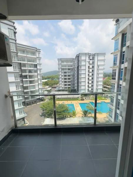 Service Residence for Sale at THE SENAI GARDEN (PANGSAPURI IMPIAN SENAI) - Win Tan - Balcony - PropertyGuru.com.my