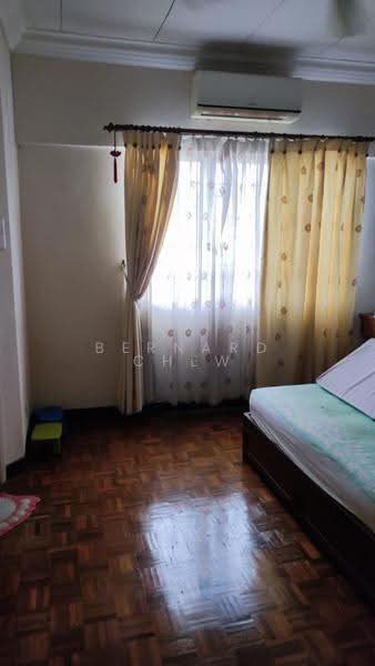 2-storey Terraced House for Sale in Sungai Ara (Penang) - Bernard Chew - Bedroom - PropertyGuru.com.my