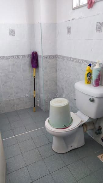 2-storey Terraced House for Sale in Sungai Ara (Penang) - Bernard Chew - Bathroom - PropertyGuru.com.my