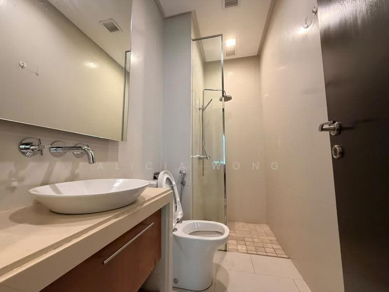 Service Residence for Rent at Straits Quay (The Suites at Waterside) - Alicia Wong - Bathroom - PropertyGuru.com.my