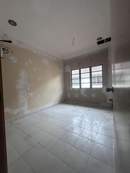 2-storey Terraced House for Sale in Taman Bachang Baru (Bachang) - King Song - Interior - PropertyGuru.com.my