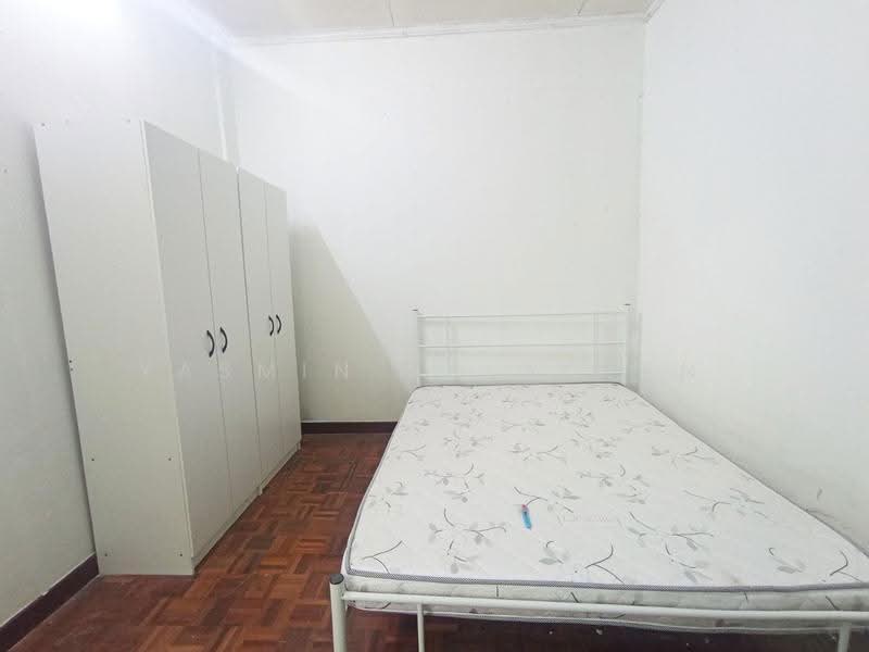 Condominium for Rent at Waizuri 2 - Yasmin Sulaiman - Bedroom - PropertyGuru.com.my