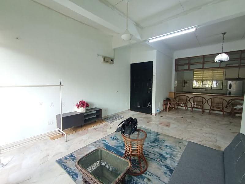 Condominium for Rent at Waizuri 2 - Yasmin Sulaiman - Living Room - PropertyGuru.com.my