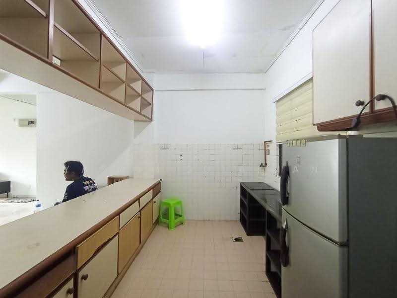 Condominium for Rent at Waizuri 2 - Yasmin Sulaiman - Kitchen - PropertyGuru.com.my