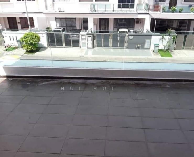 Rumah Teres 2-Tingkat untuk Disewa di Taman Molek (Johor Bahru) - Hui Hui . - PropertyGuru.com.my
