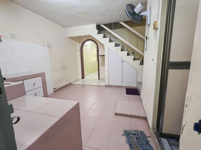 Rumah Teres 2-Tingkat untuk Dijual di Taman Malim Jaya (Bachang) - King Song - Interior - PropertyGuru.com.my