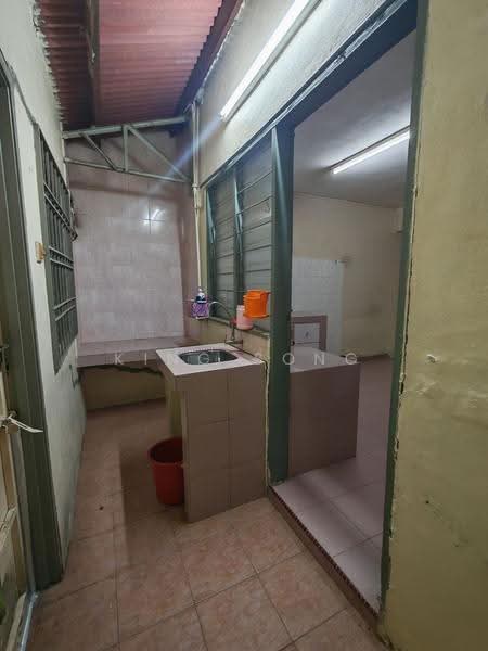 Rumah Teres 2-Tingkat untuk Dijual di Taman Malim Jaya (Bachang) - King Song - Kitchen - PropertyGuru.com.my