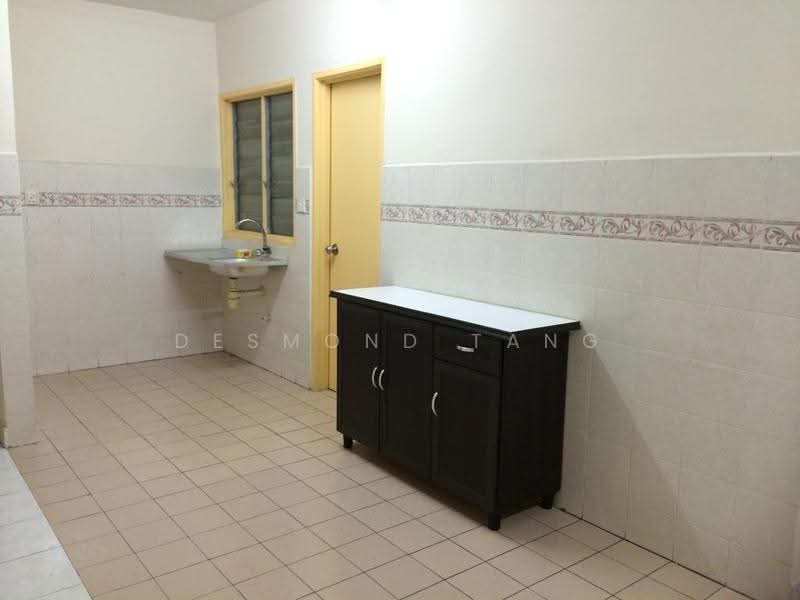 Pangsapuri untuk Dijual di Flora Damansara Apartment - Desmond Tang - Kitchen - PropertyGuru.com.my