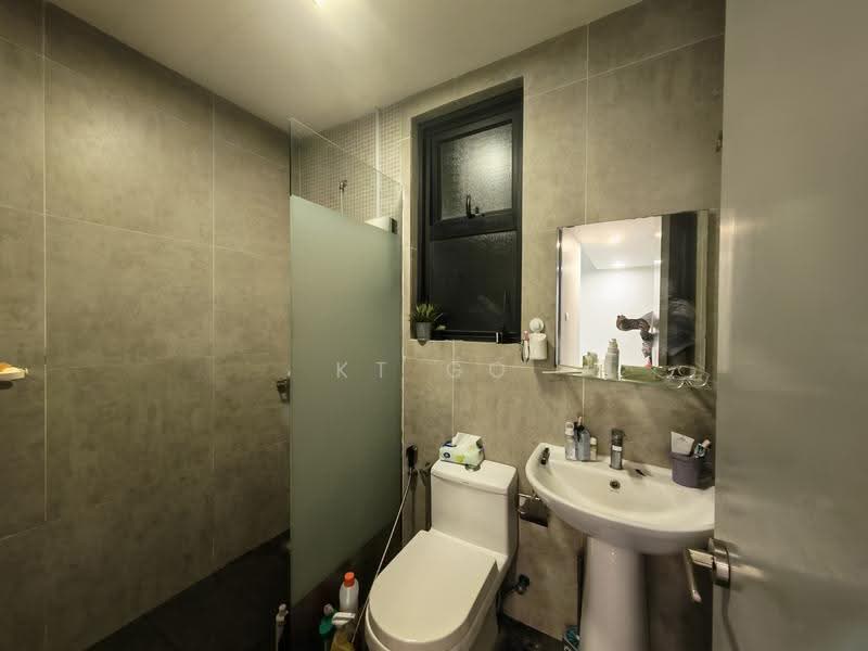 Service Residence for Rent at Epic Residence - KT Go - Bathroom - PropertyGuru.com.my