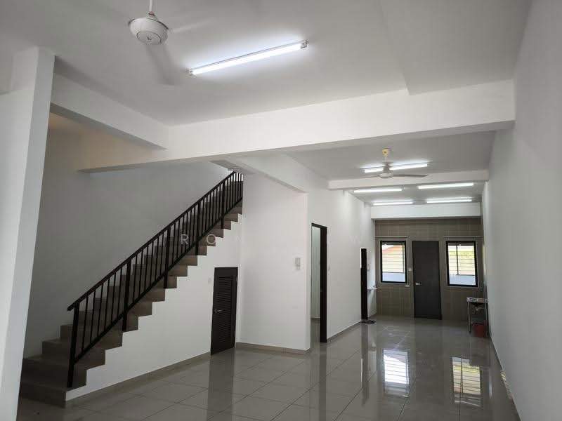 3-storey Terraced House for Rent in Kampung Pulau Meranti (Puchong) - Ron Liew - Interior - PropertyGuru.com.my