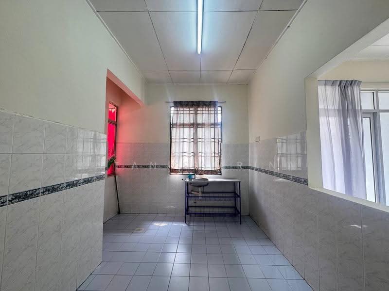 Bungalow House for Sale in Taman Tasik Semenyih (Semenyih) - Intan Sharina - PropertyGuru.com.my
